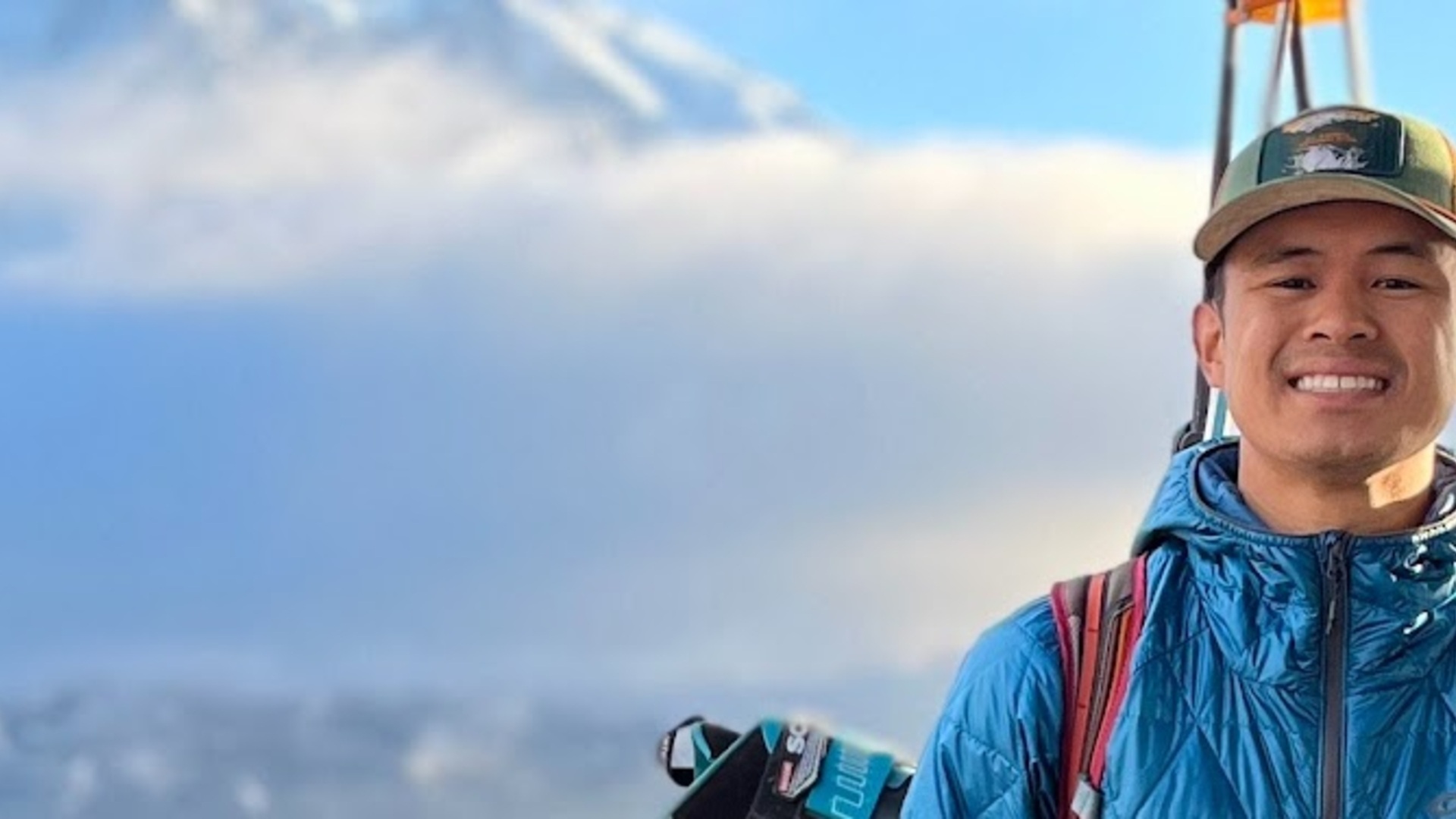 Ski PT in front of Mt. Rainier.