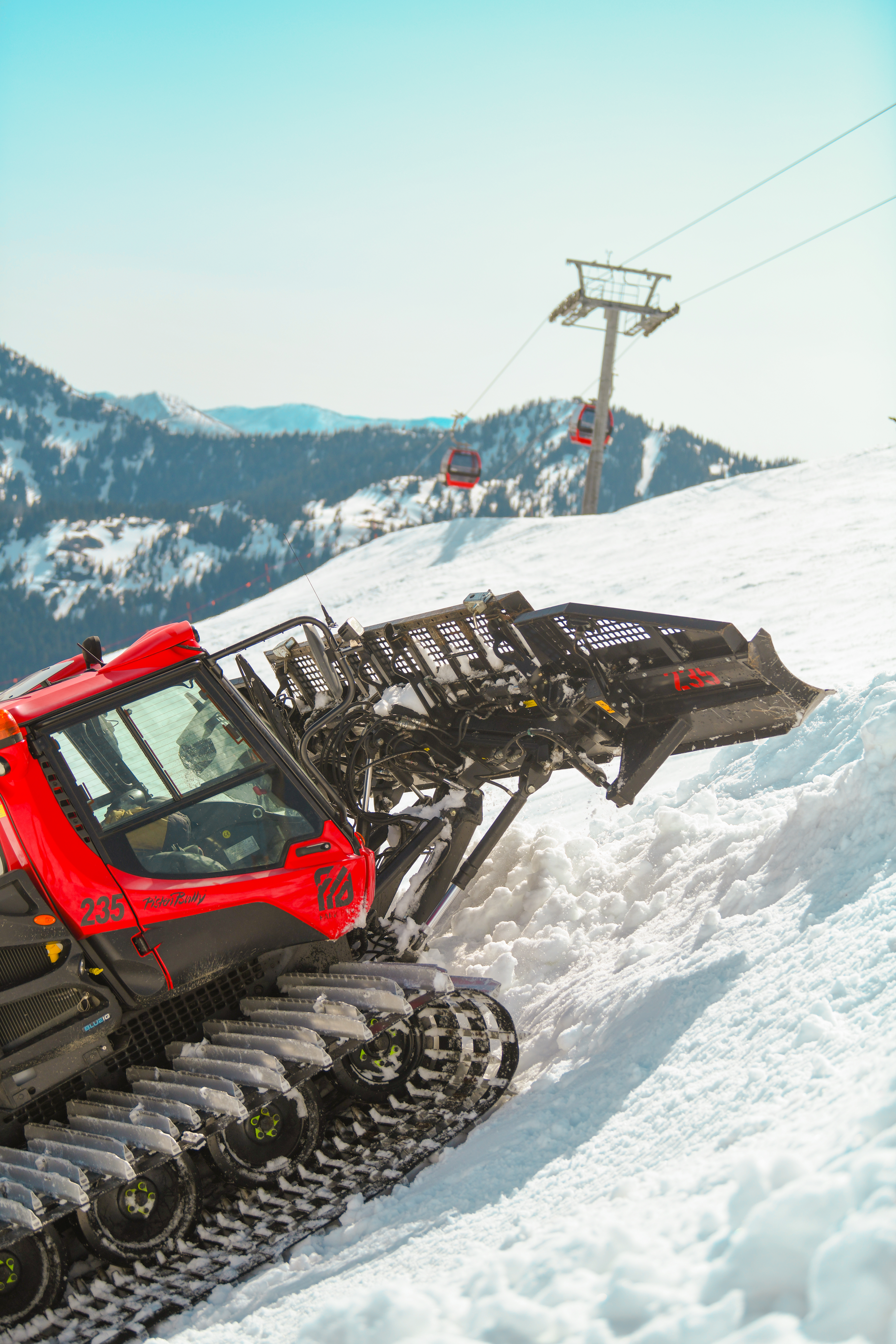 The Park Pro PistenBully shaping berms
